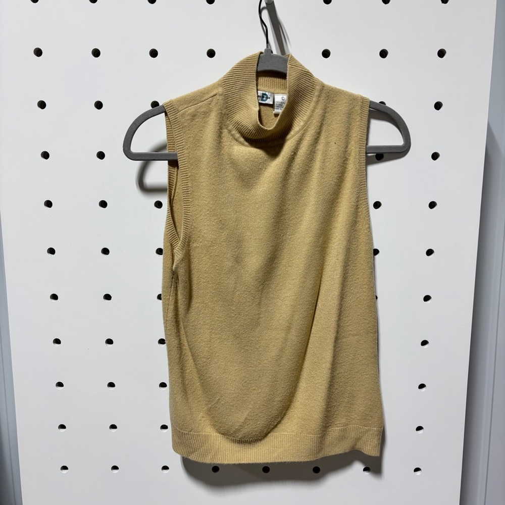 Harris Design Elegant Tan Sleeveless Sweater Size L